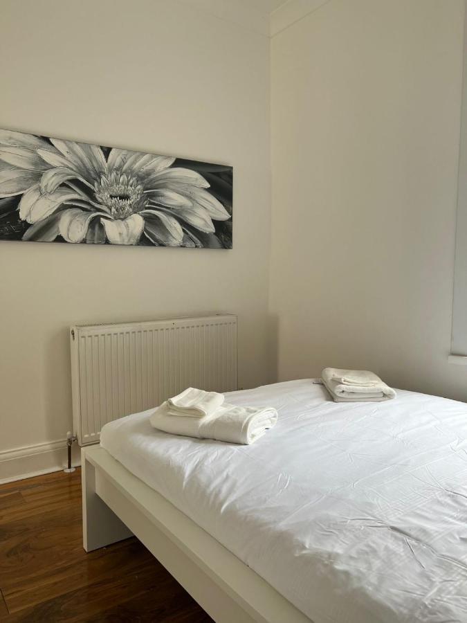 93 West Road Hotel London Ngoại thất bức ảnh