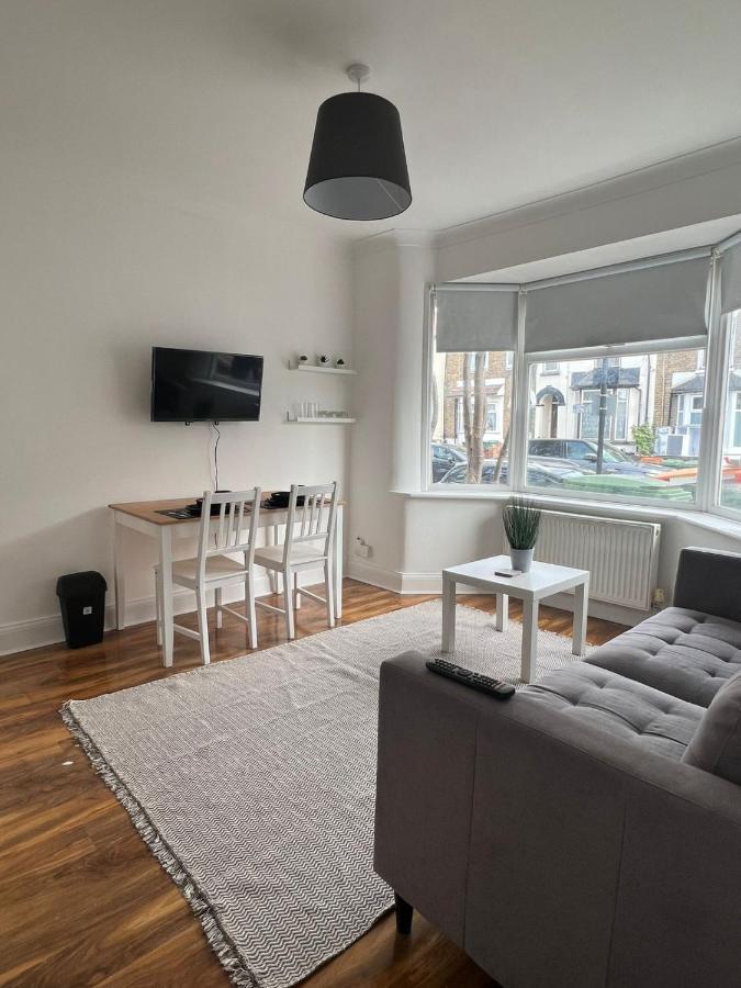 93 West Road Hotel London Ngoại thất bức ảnh