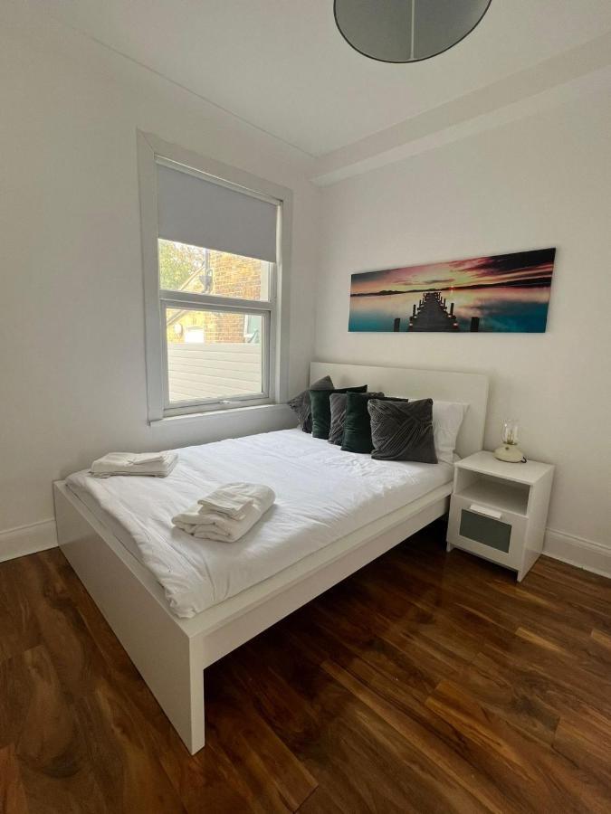 93 West Road Hotel London Ngoại thất bức ảnh