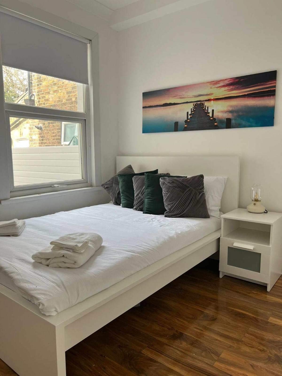 93 West Road Hotel London Ngoại thất bức ảnh