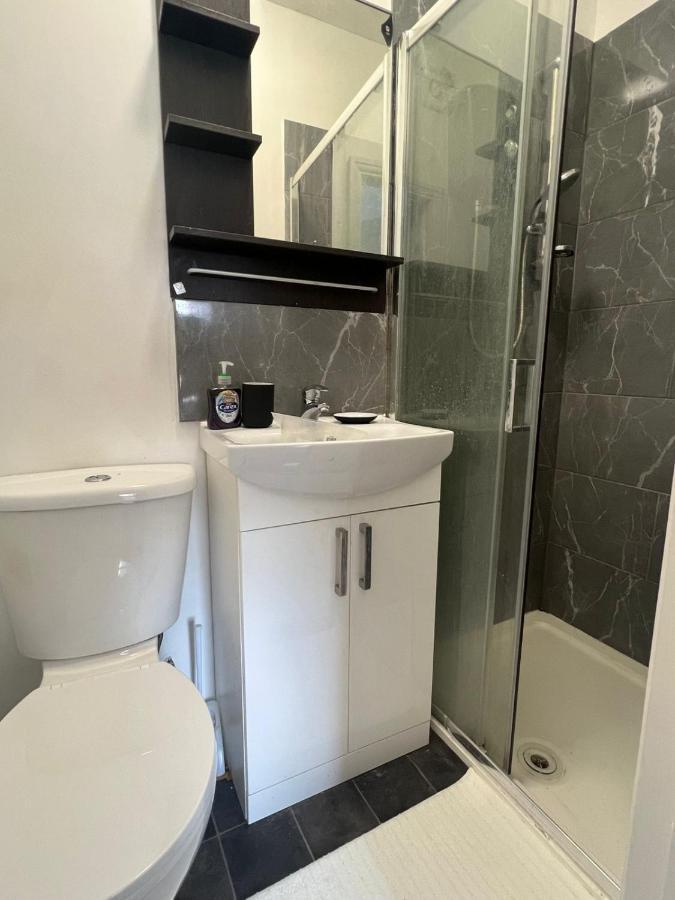 93 West Road Hotel London Ngoại thất bức ảnh