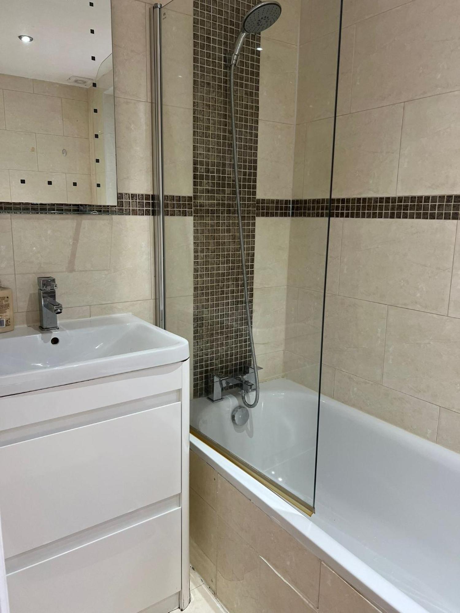 93 West Road Hotel London Ngoại thất bức ảnh