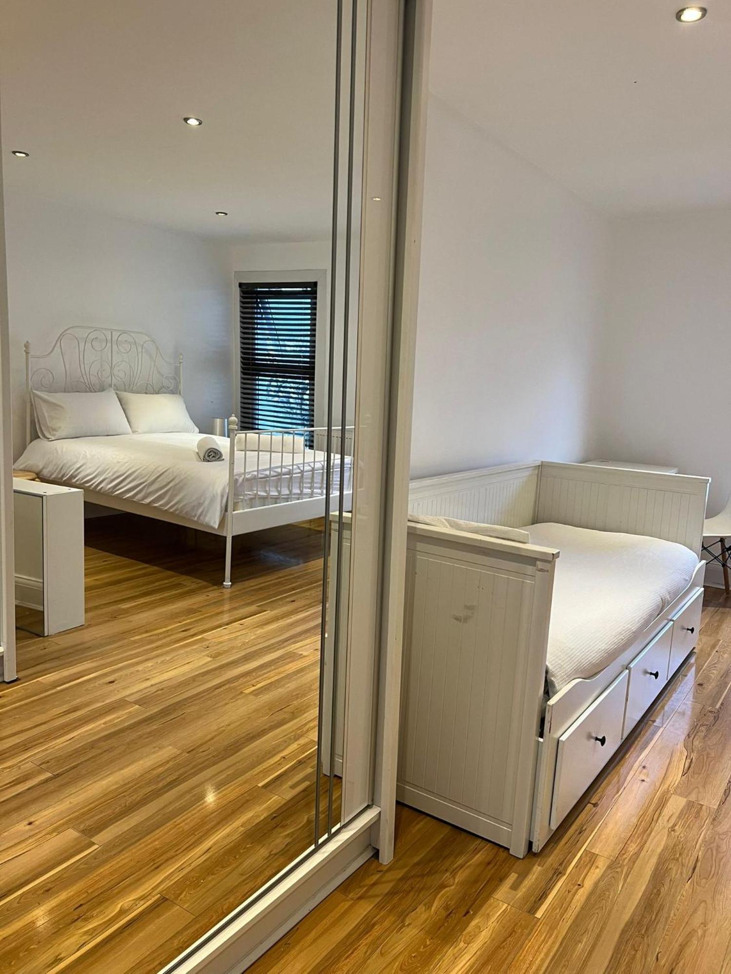 93 West Road Hotel London Ngoại thất bức ảnh